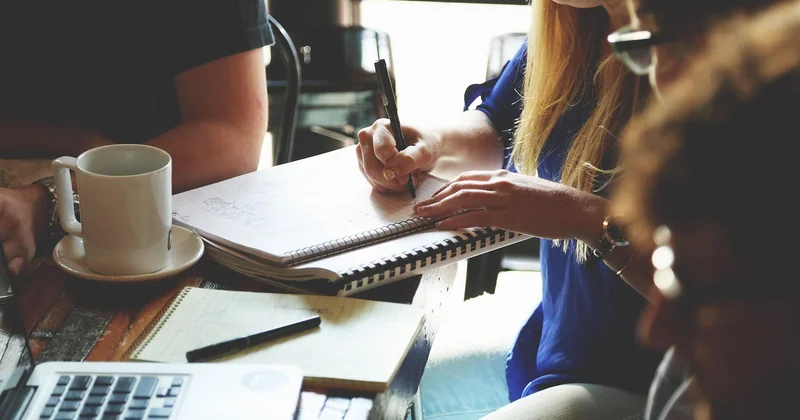 Reviewing without obsessing